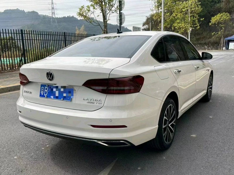 广州21年大众朗逸8