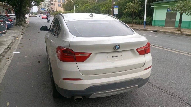 广州17年宝马X45