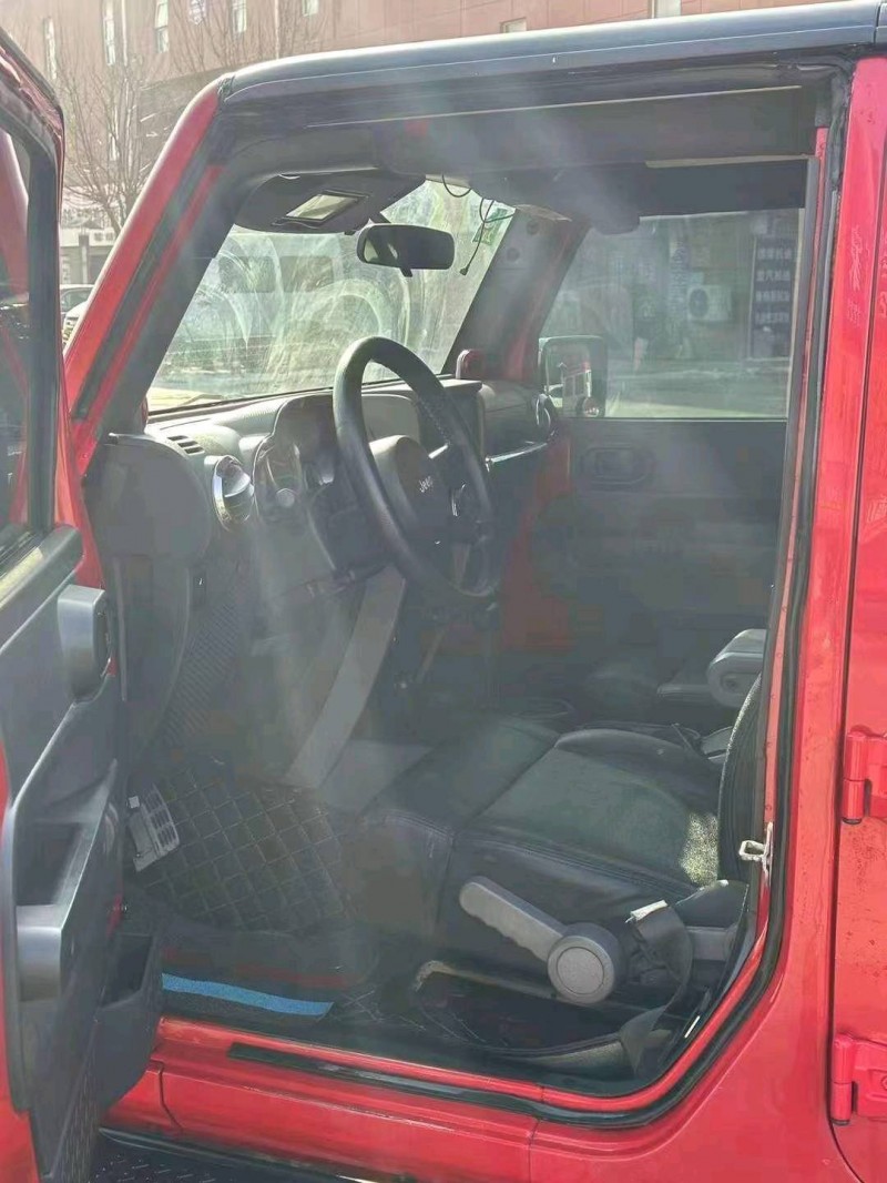 枣庄10年Jeep牧马人4