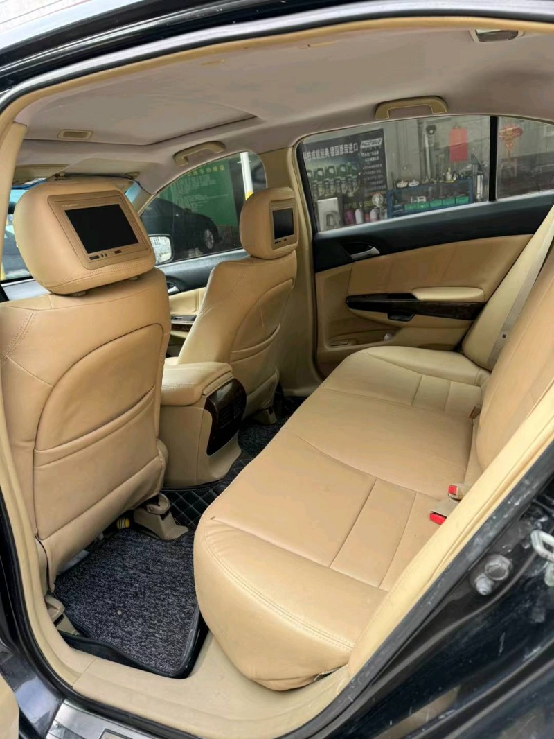 广州09年本田雅阁8