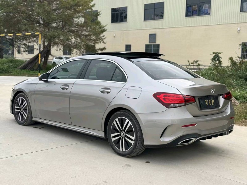 广州19年奔驰A8