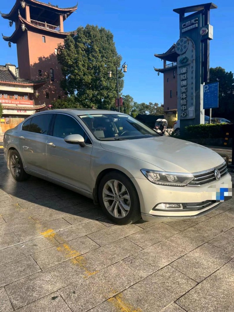 重庆18年大众迈腾2