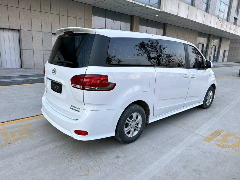 济宁22年大通G106