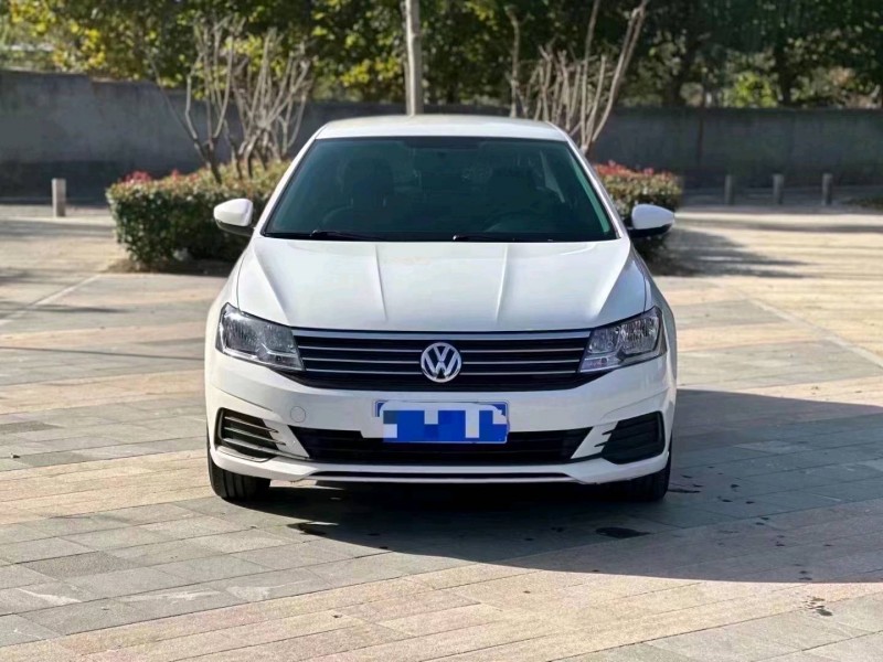 枣庄22年大众朗逸1