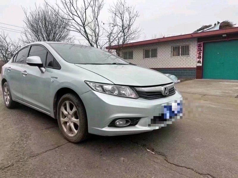 青岛11年本田思域2