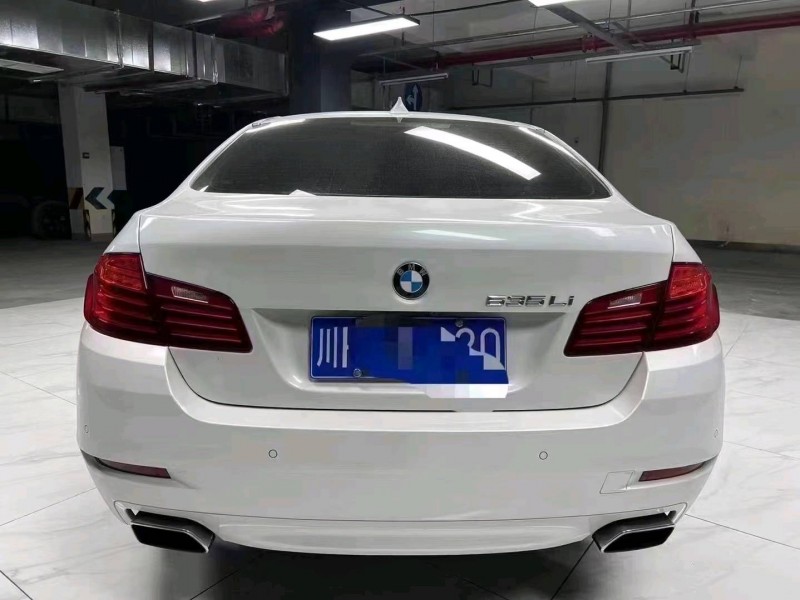 成都15年宝马5系7