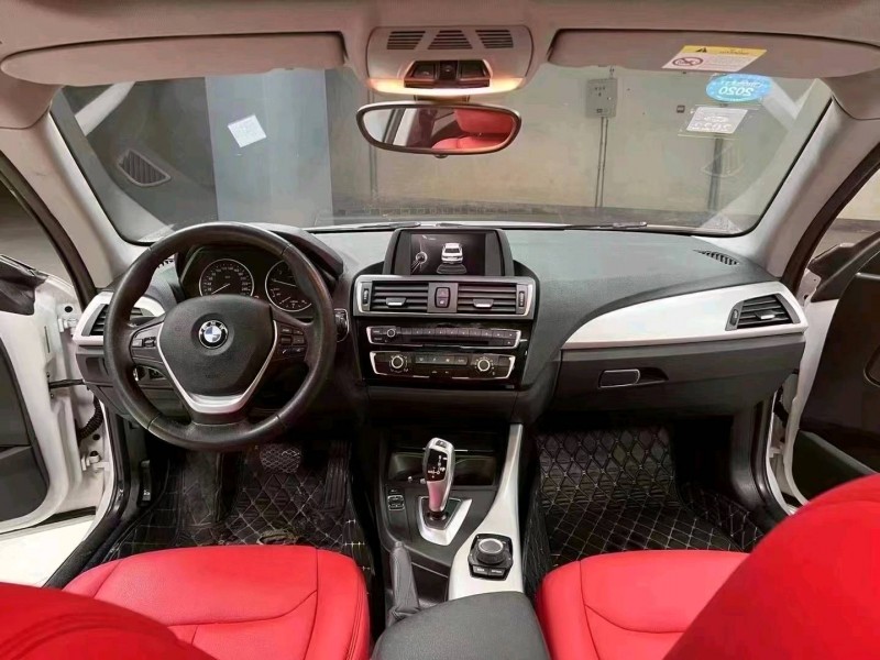 成都18年宝马2系6