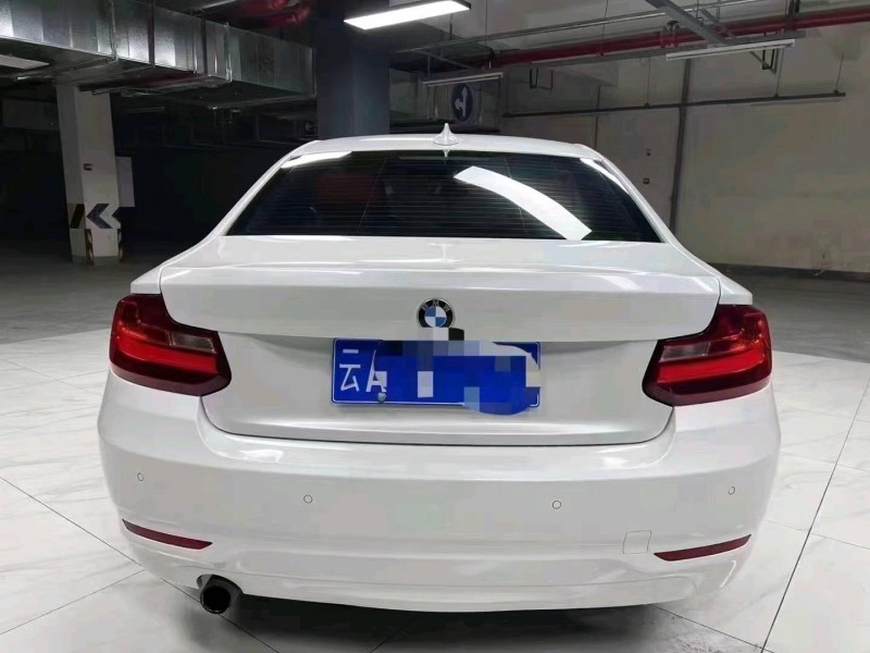 成都18年宝马2系7