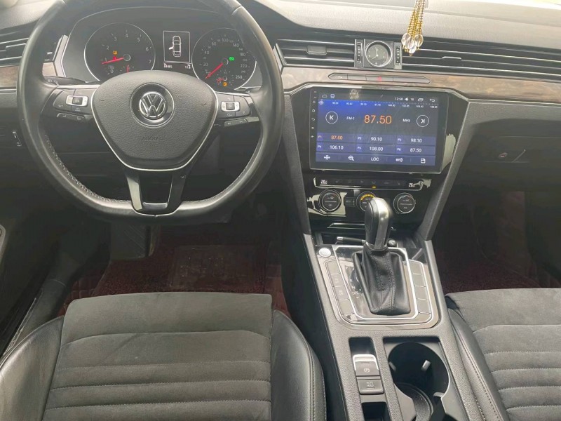 保定17年大众迈腾5