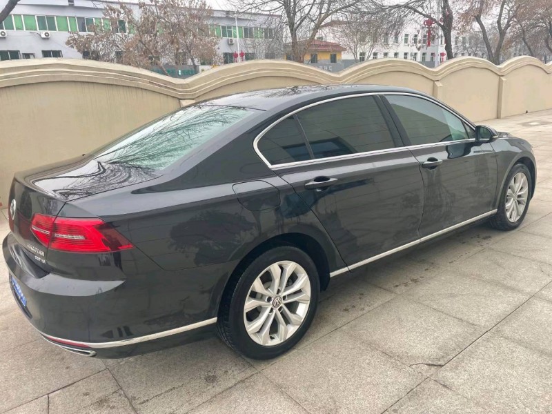 保定17年大众迈腾8