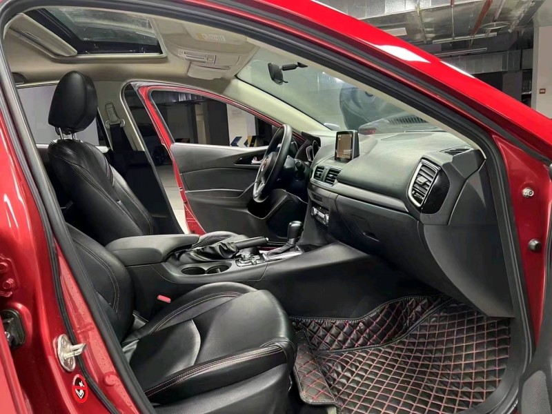 成都16年马自达昂克赛拉7