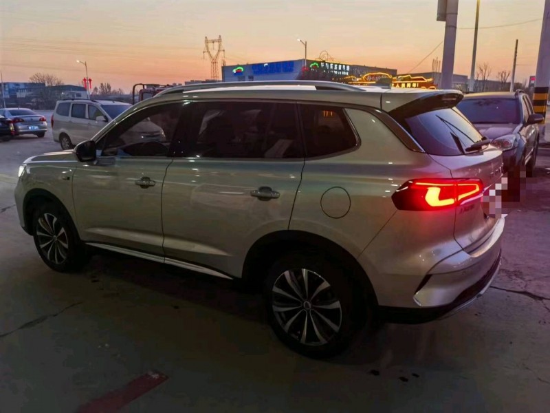 保定20年荣威RX55