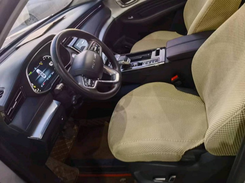 保定20年荣威RX56