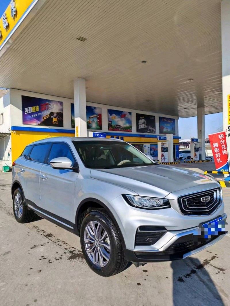 保定21年吉利博越2