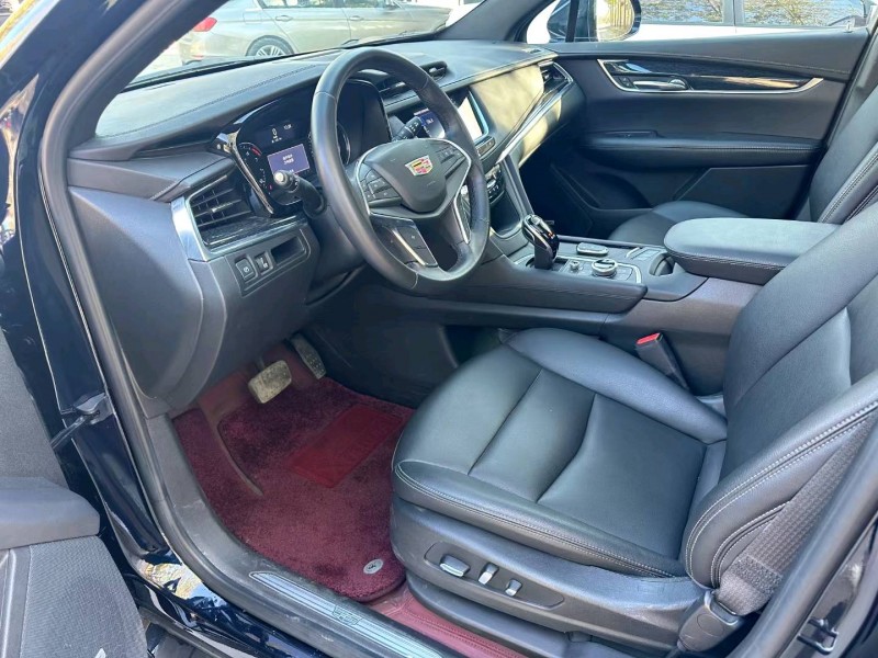 保定21年凯迪拉克XT58