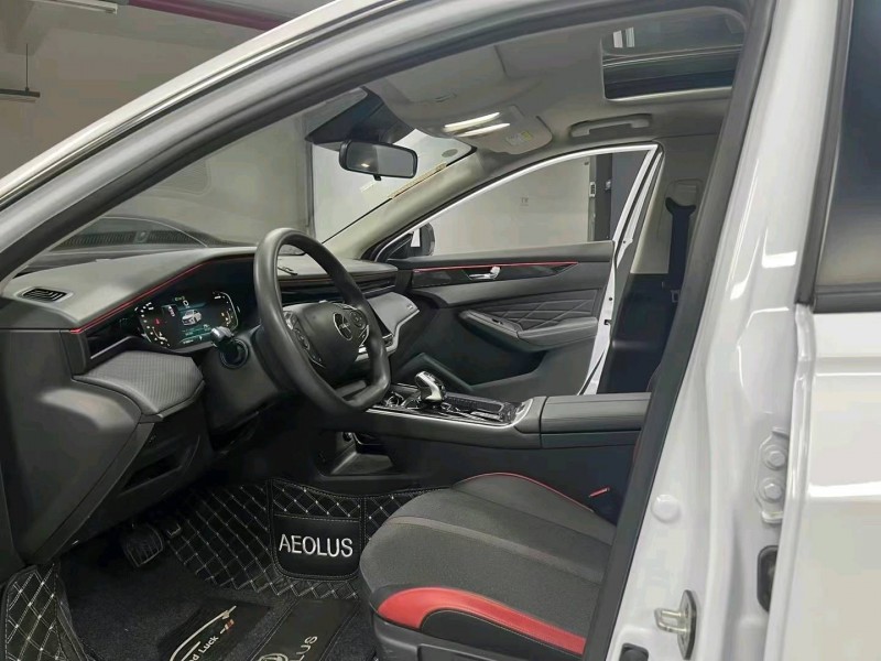 成都22年东风奕炫5