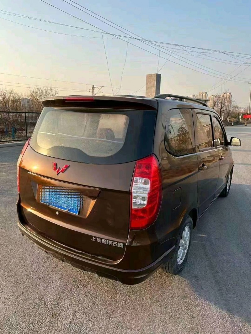 淄博17年五菱汽車宏光2