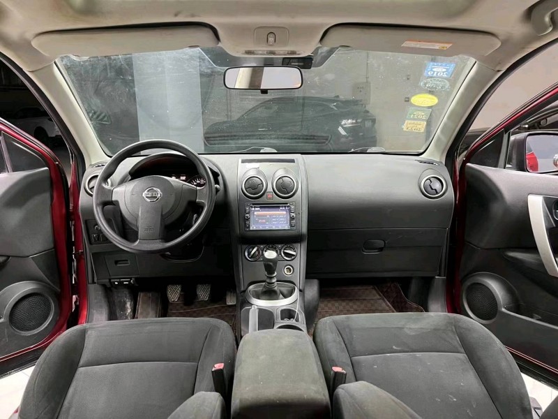 成都15年日产逍客5