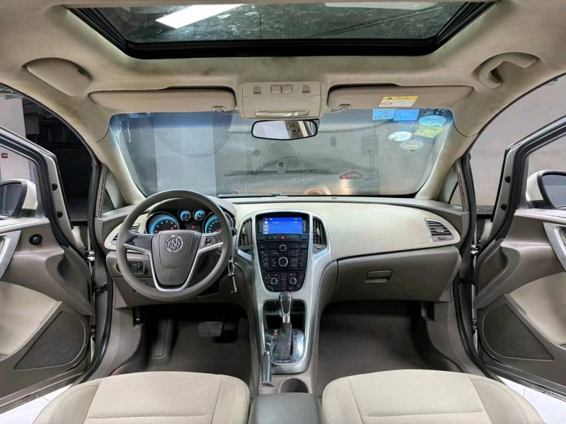 成都14年别克英朗9