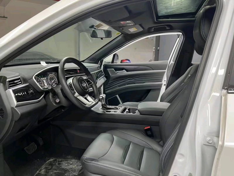 成都23年东风风光6