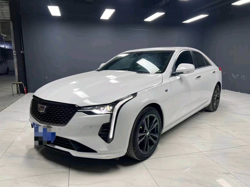 成都21年凯迪拉克CT42