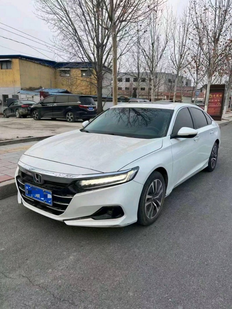 菏泽22年本田雅阁3