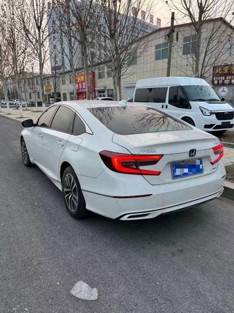 菏泽22年本田雅阁8