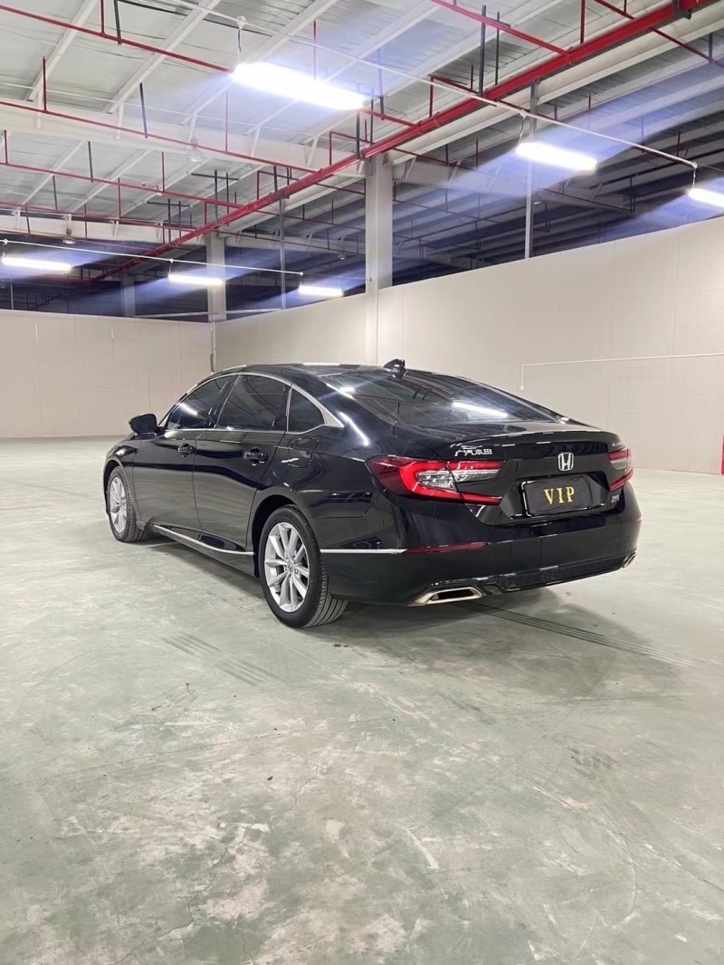 徐州22年本田雅阁4