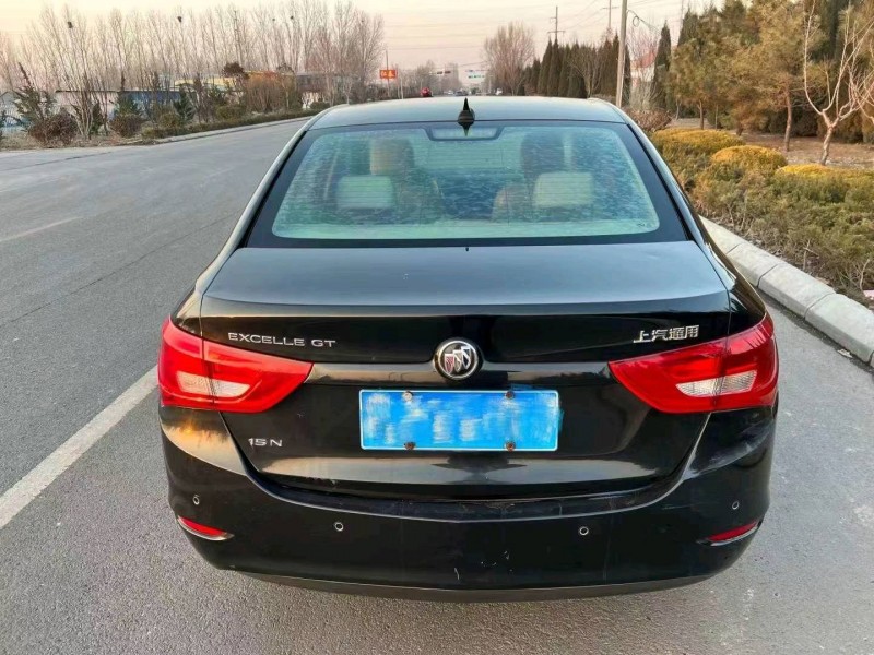 东营16年别克英朗4