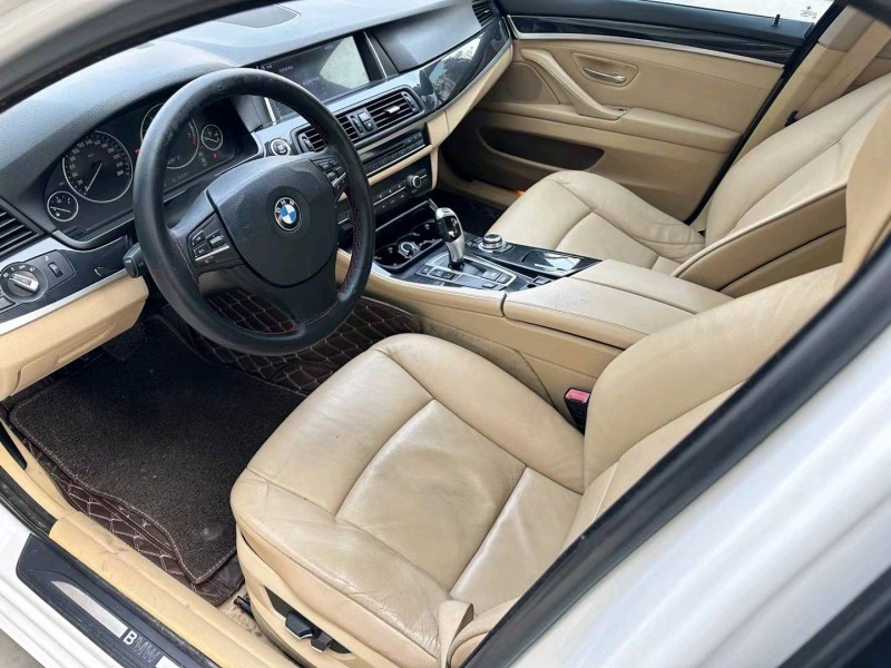 济宁13年宝马5系5