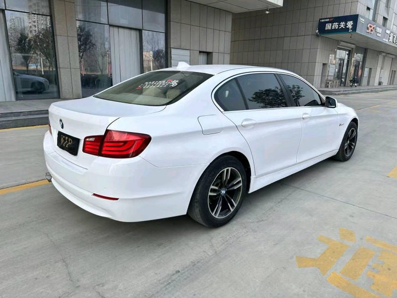 济宁13年宝马5系8