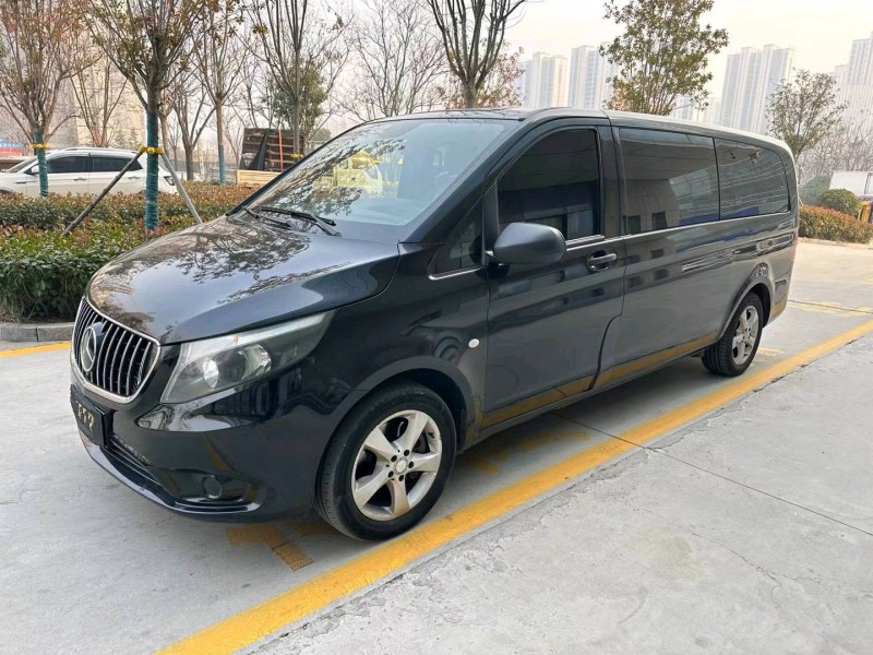 济宁18年奔驰威霆2