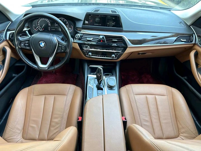 济宁18年宝马5系6