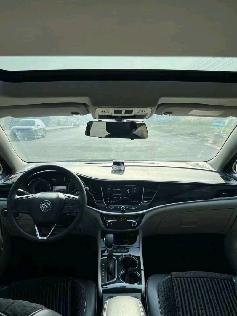 常州20年别克威朗5