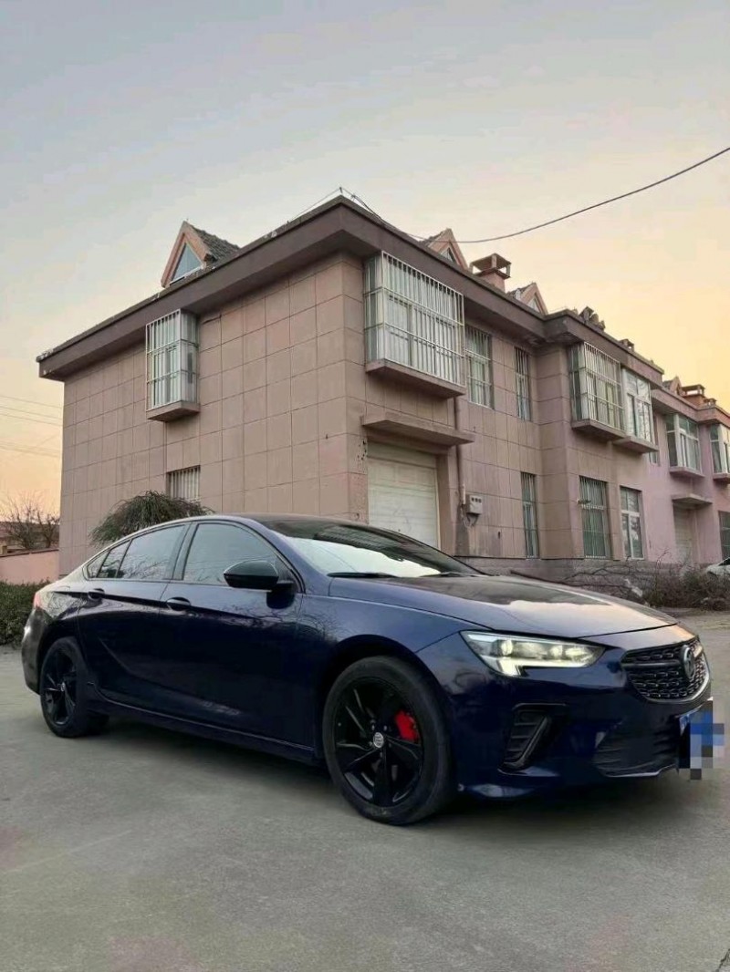 枣庄21年别克君威2