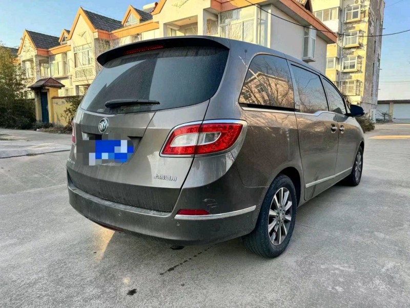 东营13年别克GL85