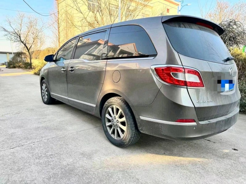 东营13年别克GL86