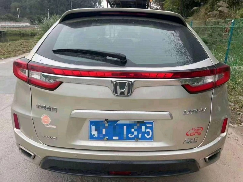 珠海17年本田URV4