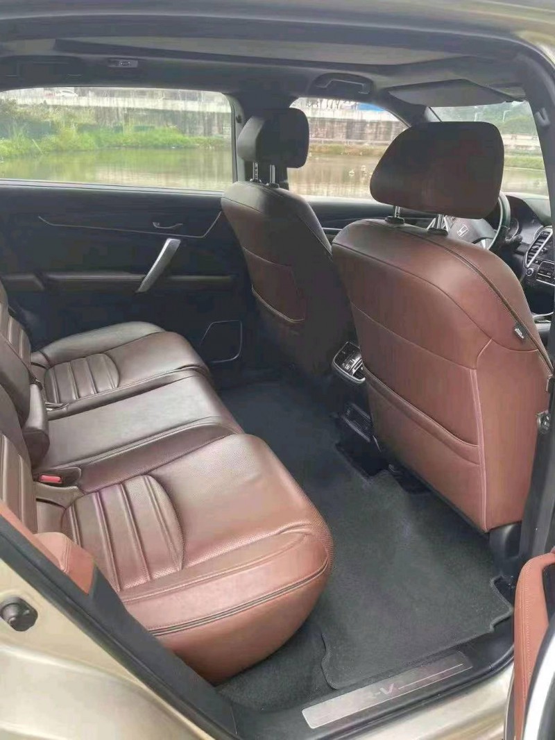 珠海17年本田URV8