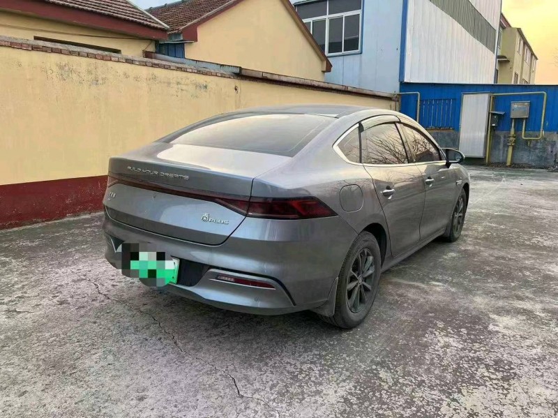 枣庄23年比亚迪秦4