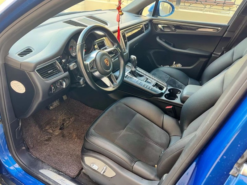潍坊18年保时捷Macan6