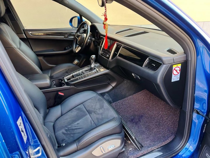 潍坊18年保时捷Macan7