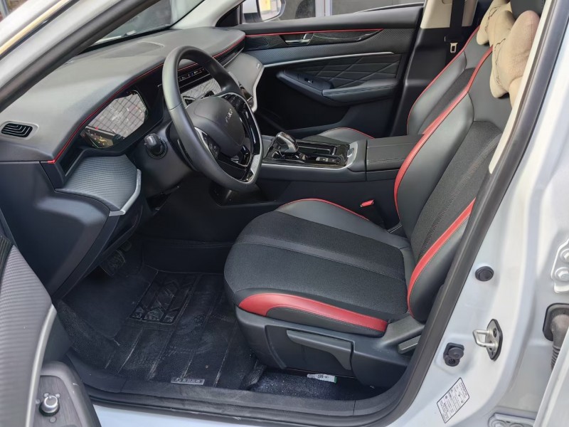 潍坊22年东风奕炫4