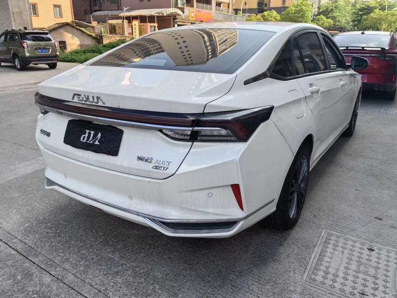 潍坊22年东风奕炫6