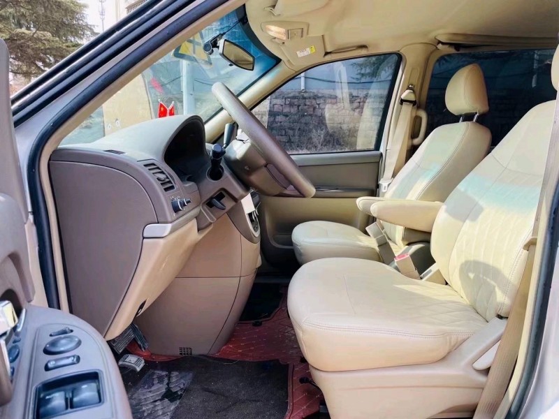 东营17年别克GL86