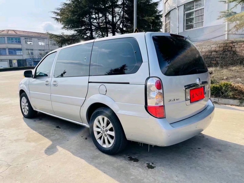 东营17年别克GL89