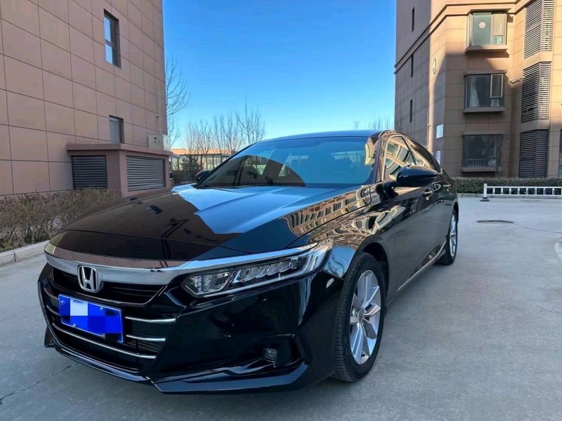 邯郸23年本田雅阁2