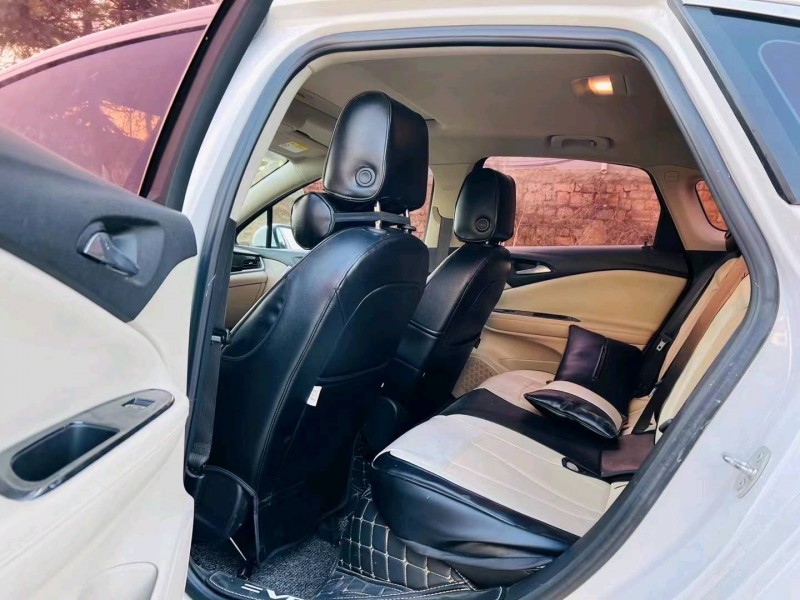 枣庄17年别克威朗7