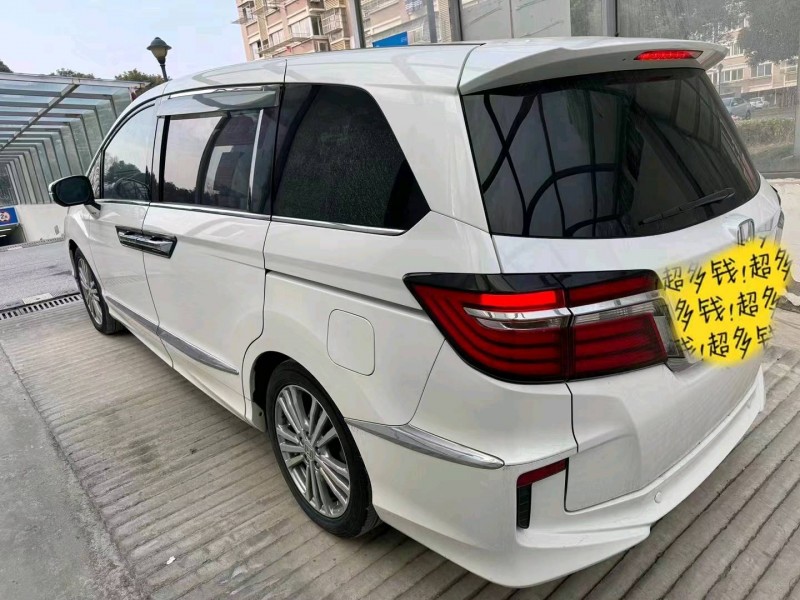 苏州16年本田艾力绅4