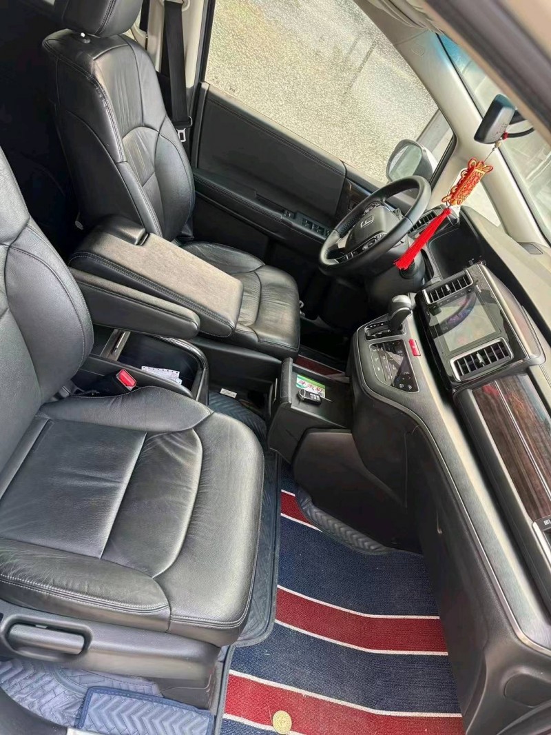 苏州16年本田艾力绅7